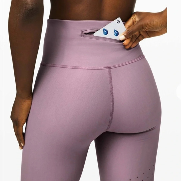 Lululemon zone in crop leggings frosted mulberry - Picture 4 of 8